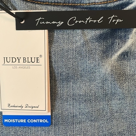 JUDY BLUE High rise Moisture- wicking tummy control shorts - Picture 10 of 11